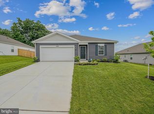 121 Centergate Dr, Charles Town, WV 25414