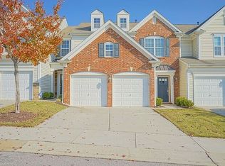 8218 Saltwood Pl, Raleigh, NC 27617