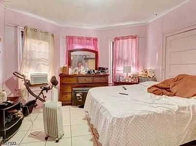 4th image of 102-104 Marion St #1