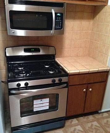 4th image of 817 10th St Unit 103