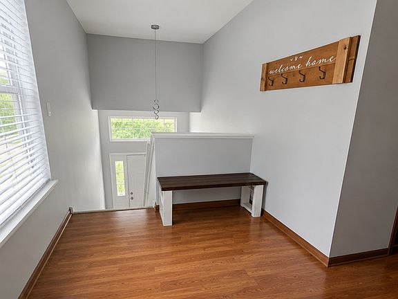 4th image of 2260 Woodside Dr
