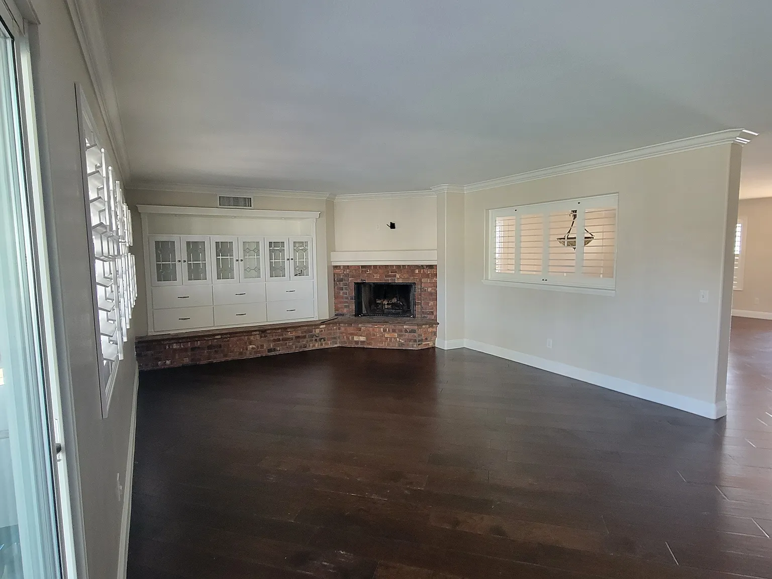 485 Lexington Cir — Photo 4