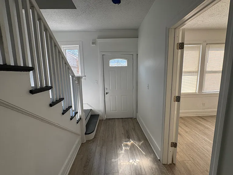 270 East Ave — Photo 4