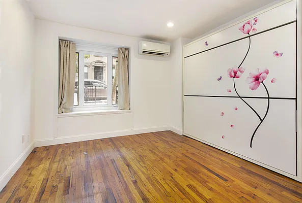 Sold by Brooklyn Real Inc | media 8