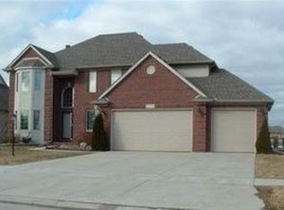 27983 Pimlico Dr, Chesterfield, MI 48047