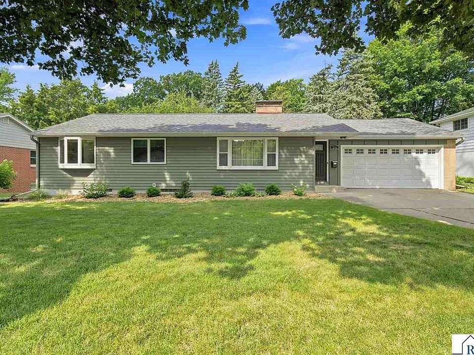 1st image of 236 Terrace Dr