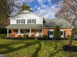 810 Orchard Ln, Lancaster, PA 17603