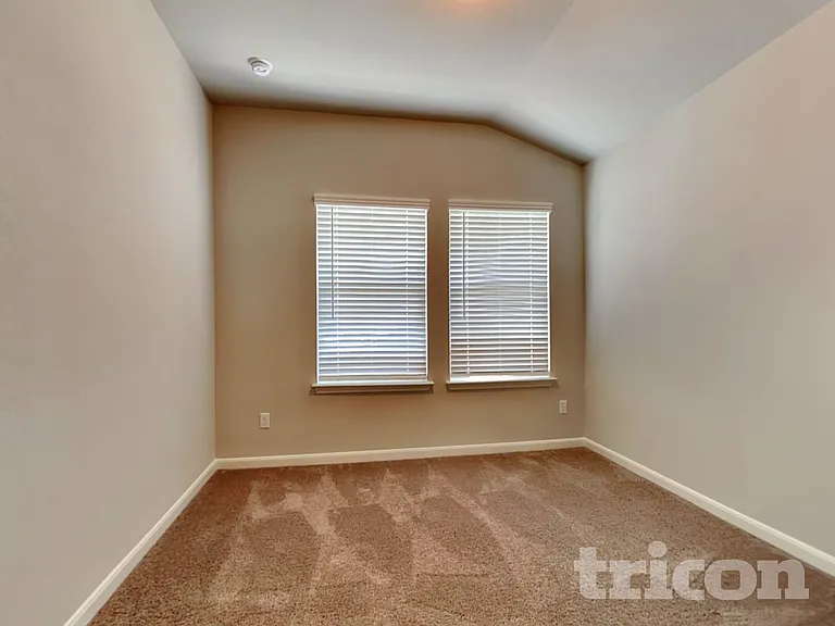 5507 Shasta Pl — Photo 11