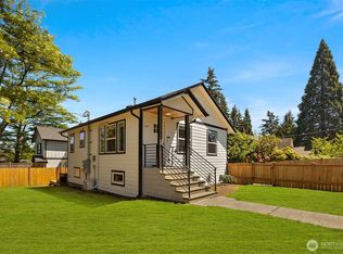 11558 Fremont Avenue, Seattle, WA 98133