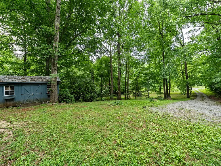 732 Phelps Rd — Photo 13