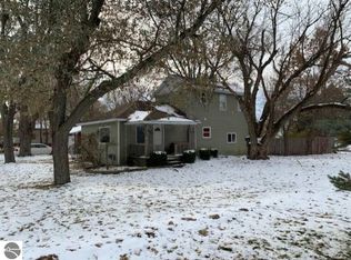 401 W State St, Saint Louis, MI 48880