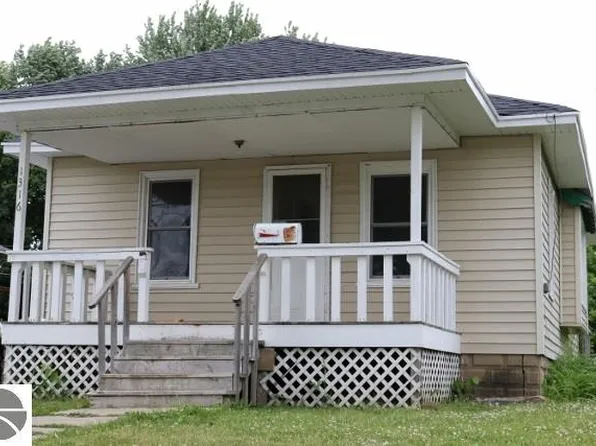 1316 Michigan Ave, Alma, MI 48801