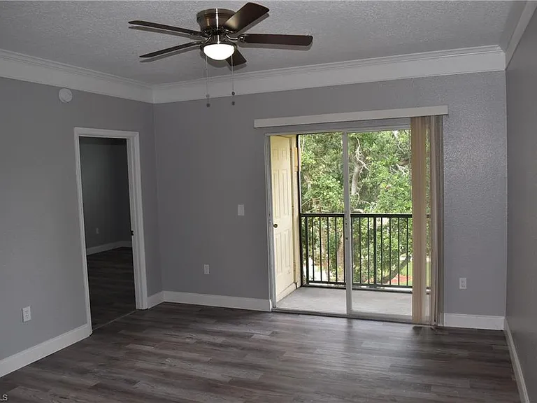 11561 Villa Grand #717 — Photo 2