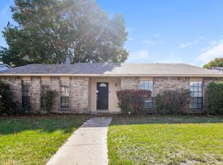 7406 Cloverglen Dr, Dallas, TX 75249
