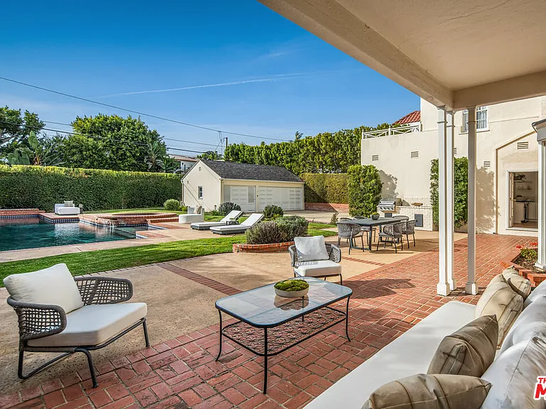 625 N Sierra Dr — Photo 15