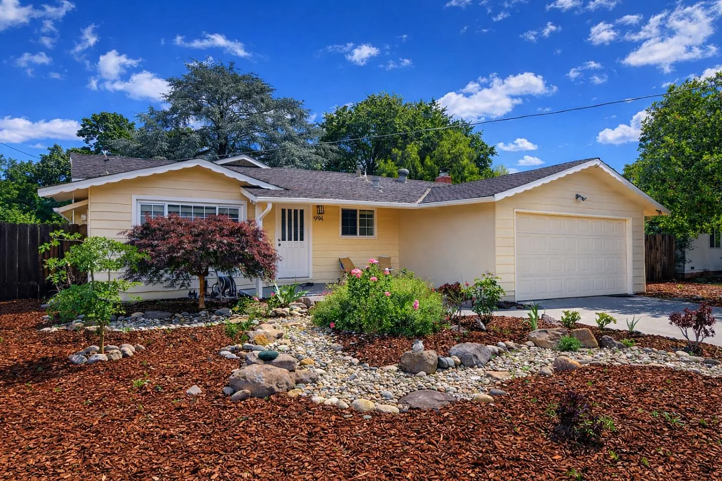 994 Getoun Dr photo 1