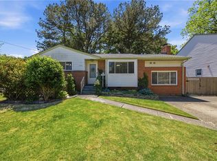 5009 Jeanne St, Virginia Beach, VA 23462
