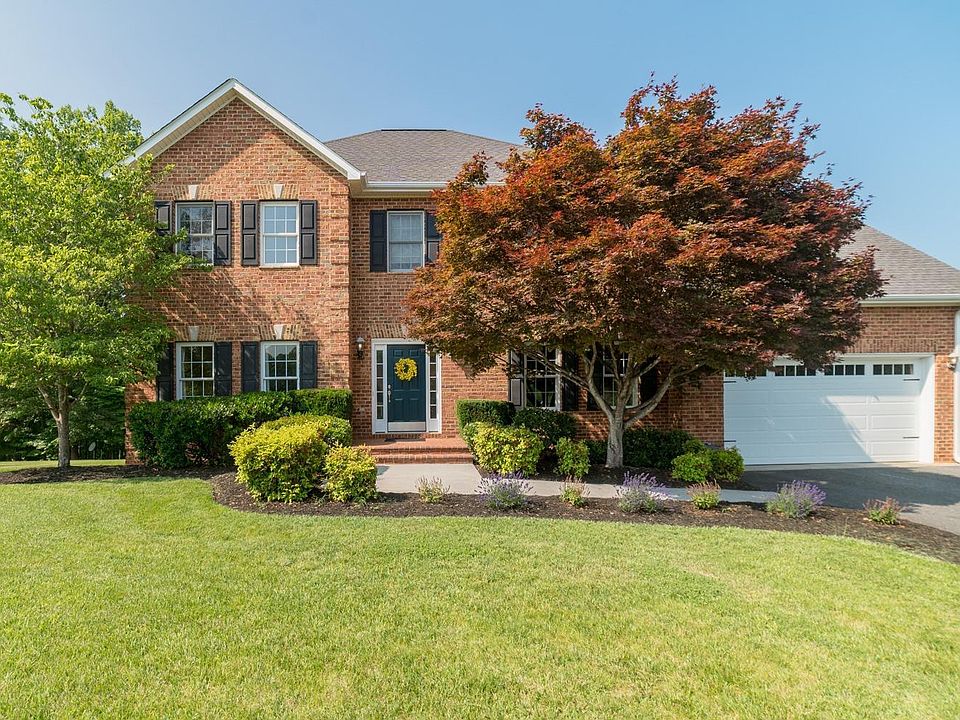 1st image of 532 Lady Slipper Ln