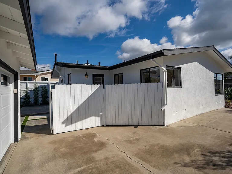 174 W Avenida Cornelio — Photo 22