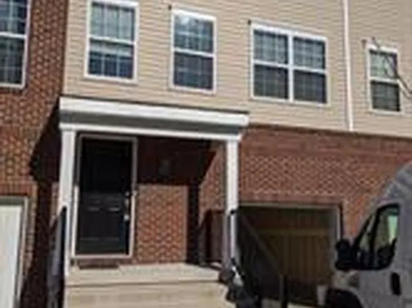 35 Creekside Way, Burlington, NJ 08016