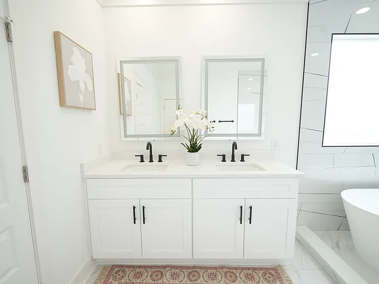 2047 Forest Ave — Photo 4