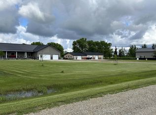 4277 28th St N, Moorhead, MN 56560