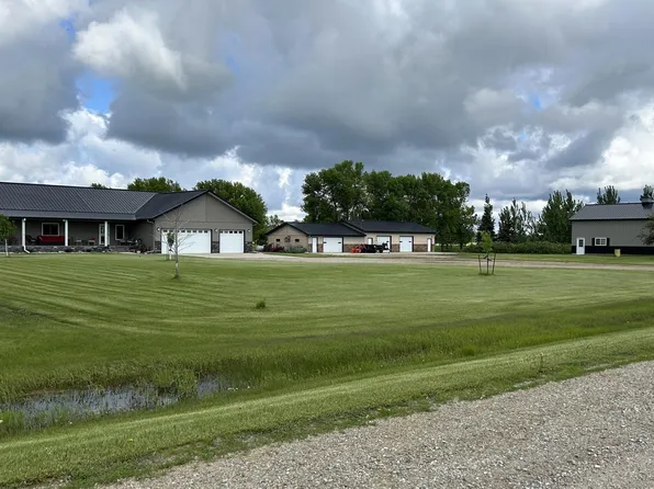 4277 28th St N, Moorhead, MN 56560