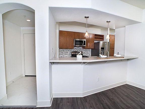 Breakfast bar