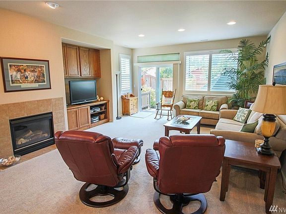 5th image of 4939 Bend Dr NE