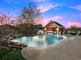 10823 Scenic Dr, Montgomery, TX 77356