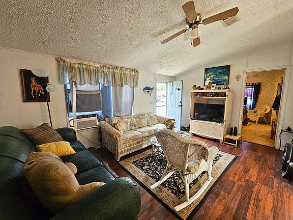 2nd image of 37901 Lake Gilbert Cir