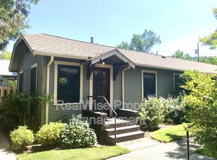 560 Siskiyou Blvd APT 2, Ashland, OR 97520
