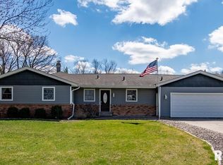 6920 121st Avenue Ct W, Taylor Ridge, IL 61284