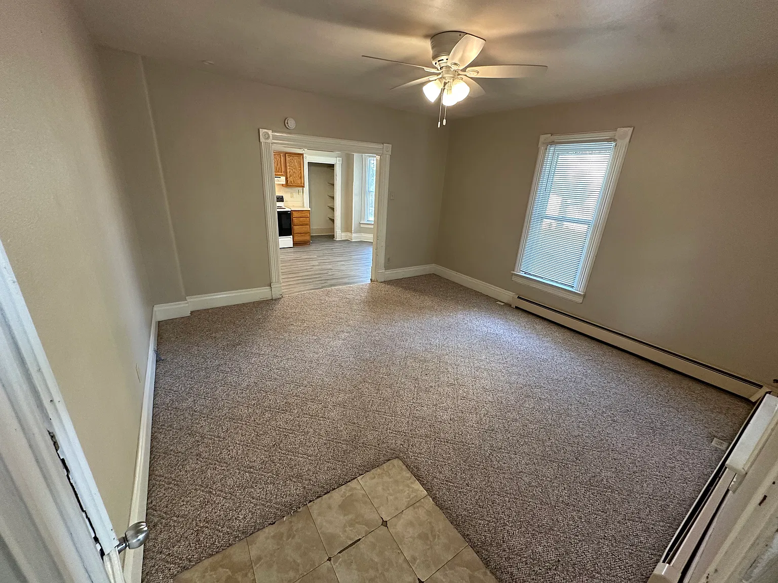 2 bed, 800 sqft, $1,000 — Photo 2