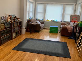 6210 N Francisco Ave APT 3, Chicago, IL 60659