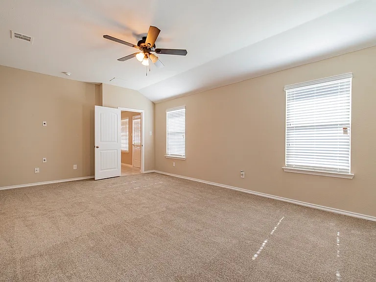 1120 Decker Dr — Photo 13
