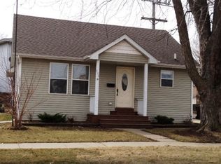 156 E Third St, Manteno, IL 60950