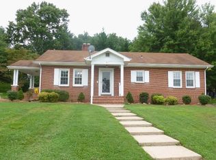 411 Division St, Elizabethton, TN 37643