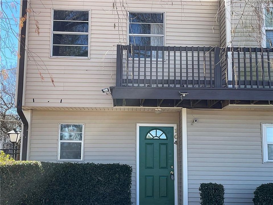 1st image of 1020 Saint Julien Dr APT 104
