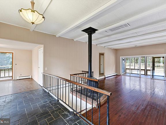 5th image of 133 Drexel Dr