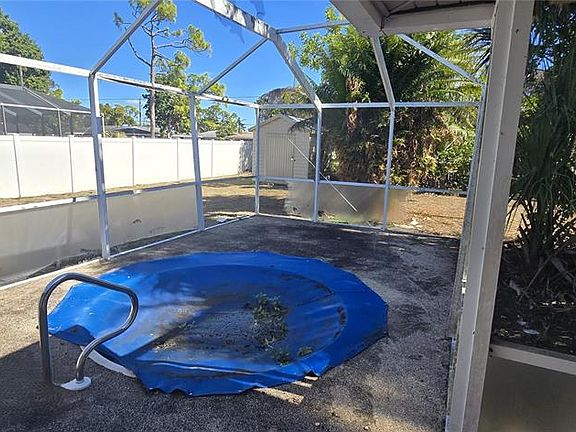 3rd image of 2094 CARPETGREEN STREET