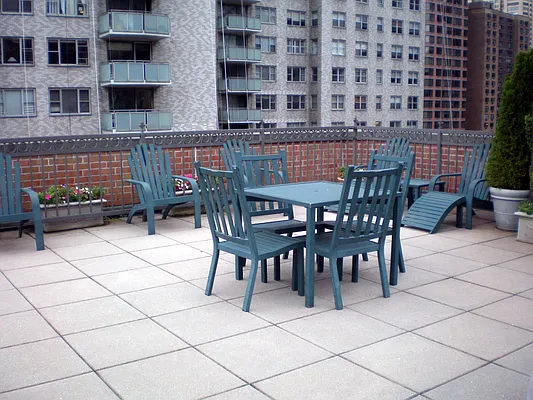 Sold by Corcoran | media 15