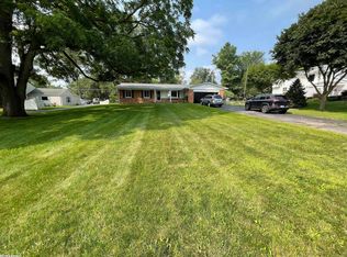 6562 Orion Rd, Rochester Hills, MI 48306