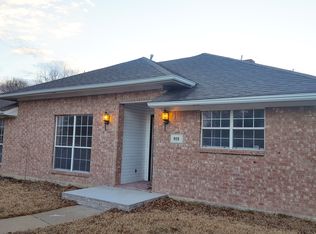 919 Lakeshore Dr, Mesquite, TX 75149