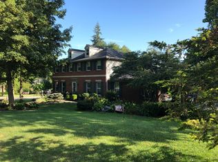 7104 Saint Edmunds Dr, Cincinnati, OH 45230