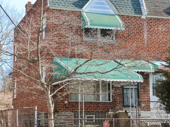 5005 Pennway St, Philadelphia, PA 19124