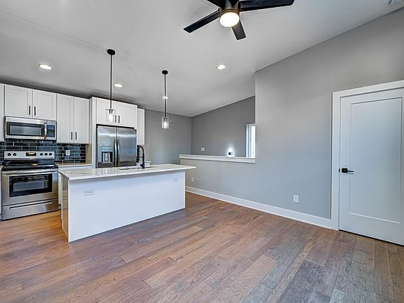 4th image of 1144 English Ave #B
