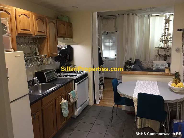 302 Highland Ave — Photo 8