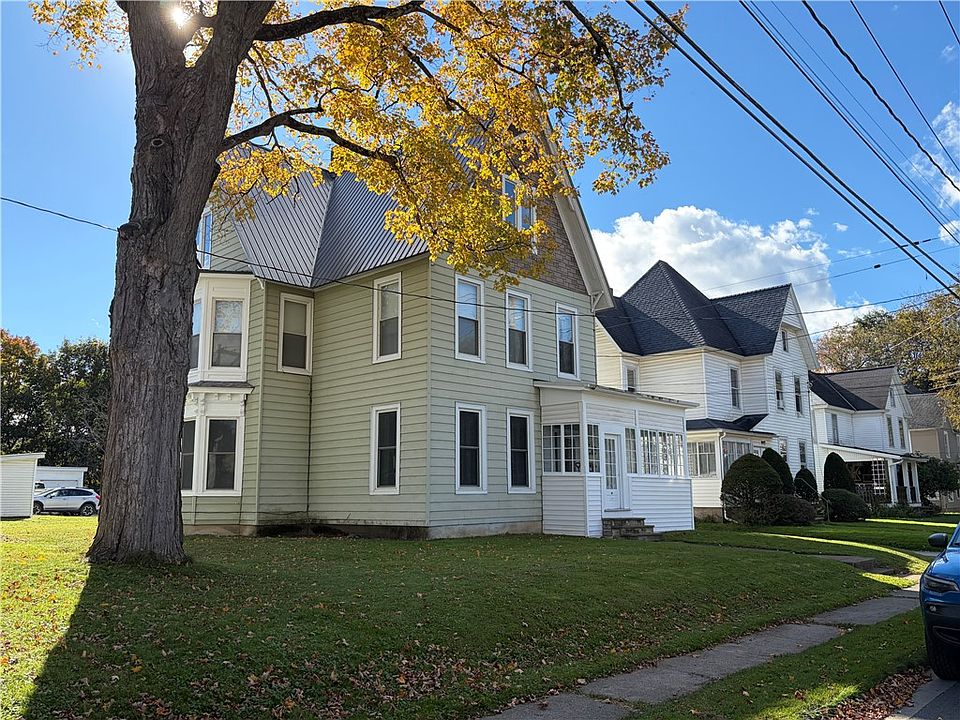 1st image of 41 Fairview St