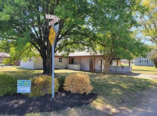 708 SE 9th St, Muldrow, OK 74948